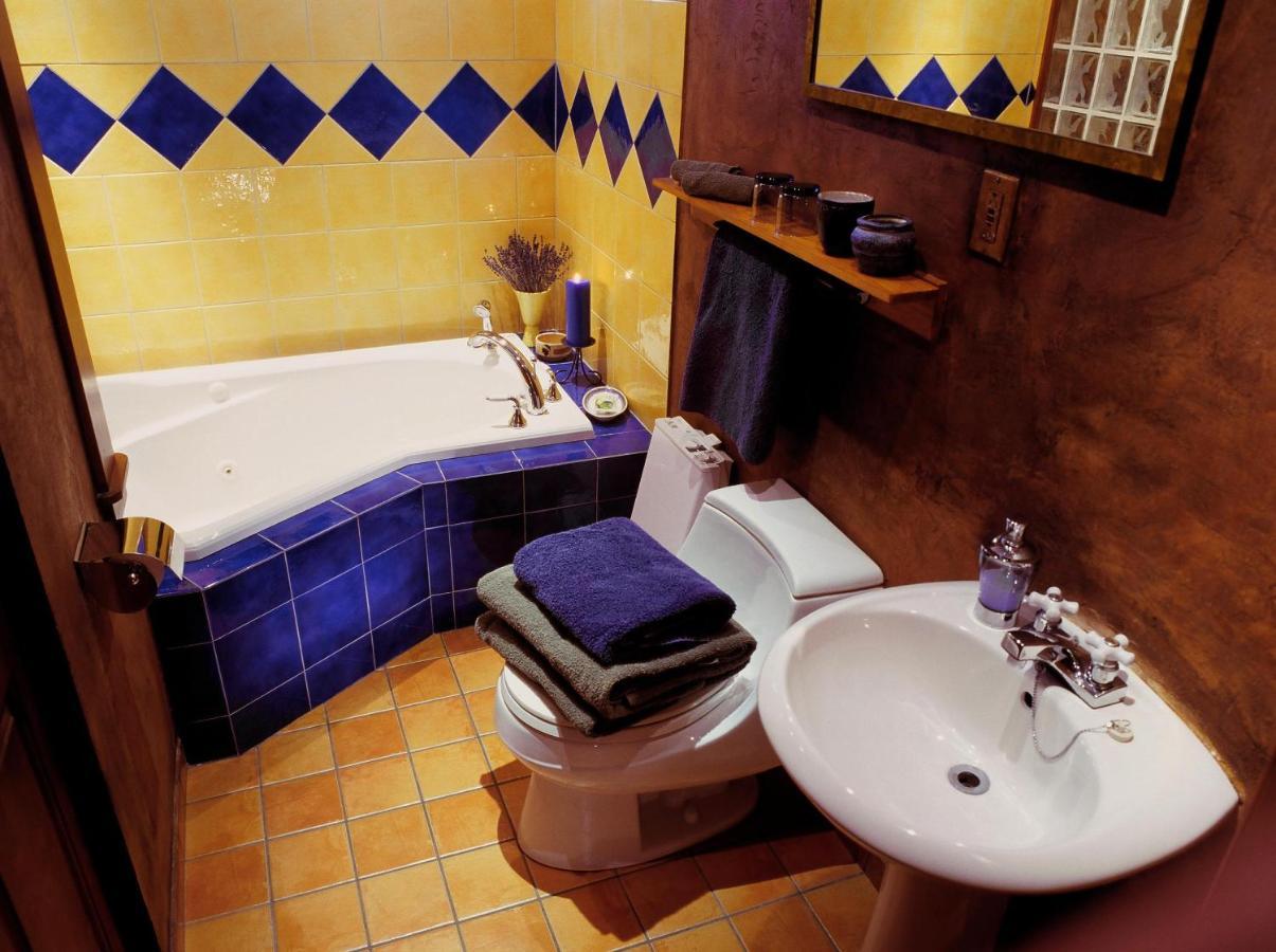 A La Carte Bed & Breakfast Монреаль Экстерьер фото